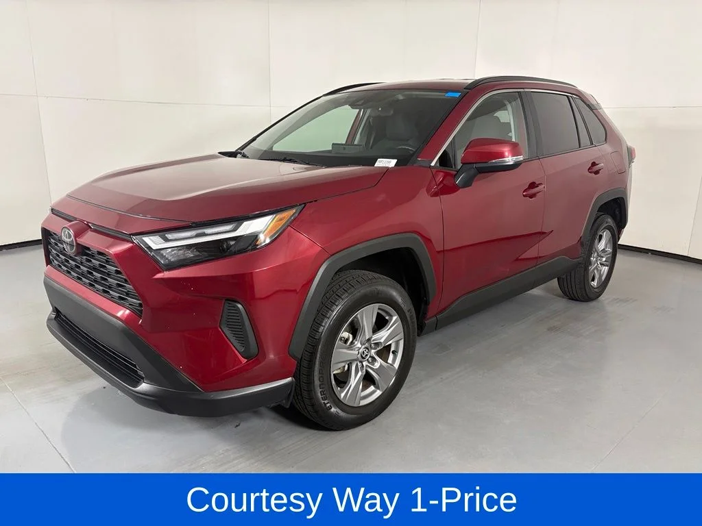 Used 2025 Red Toyota XLE image 5
