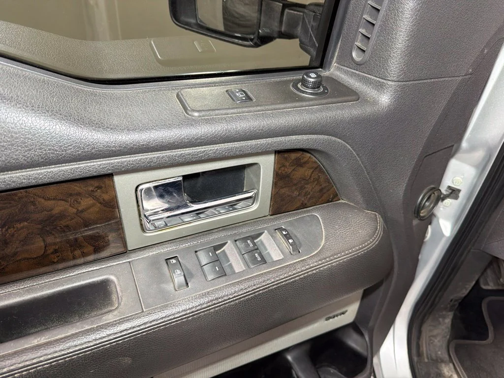 Used 2013 Silver Ford Platinum image 10