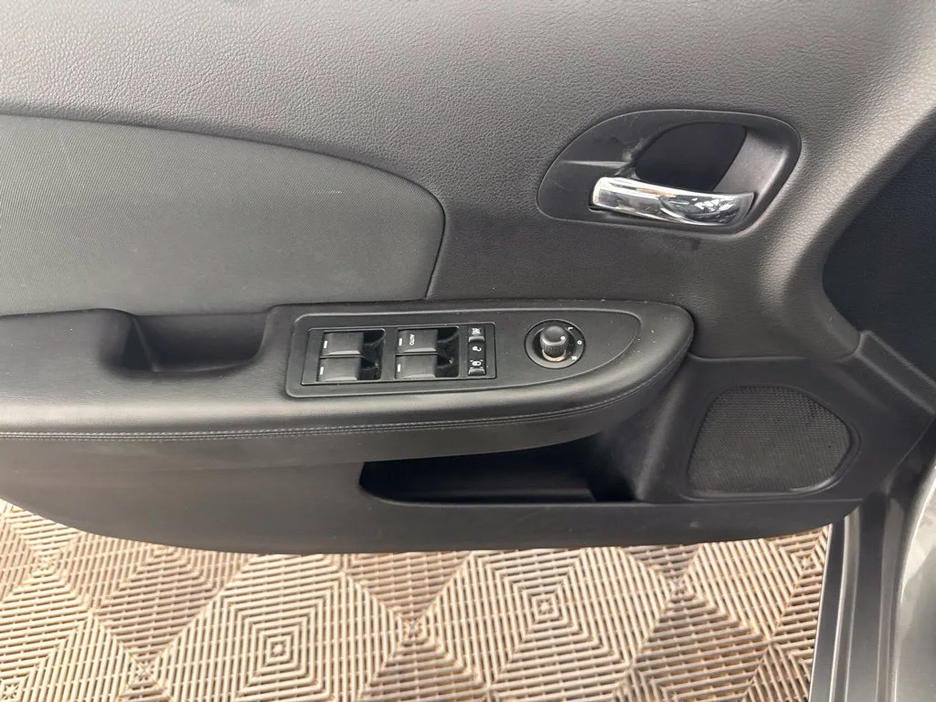 Used 2012 Gray Chrysler Touring image 20