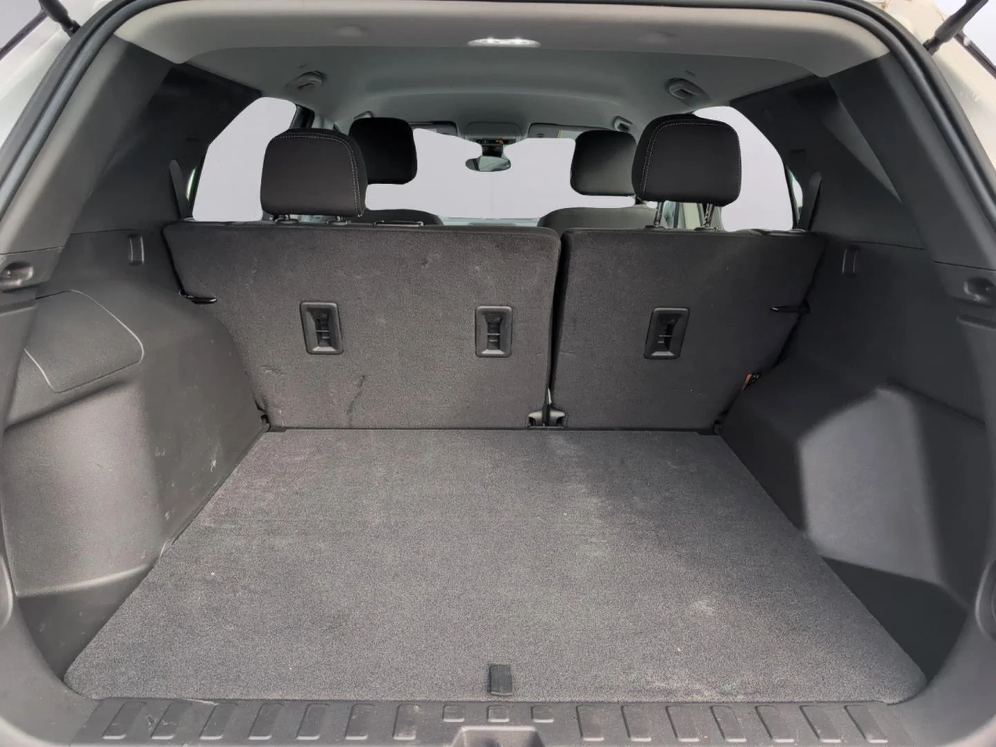 Used 2024 Summit White Chevrolet LS image 9