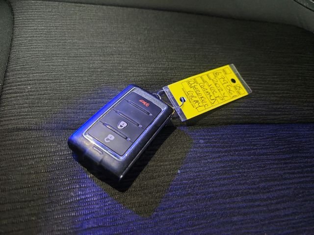 Used 2024 Gray Jeep Laredo image 13