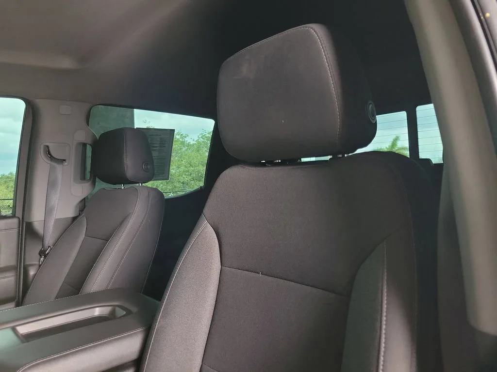 Used 2022 Northsky Blue Metallic Chevrolet LT image 18