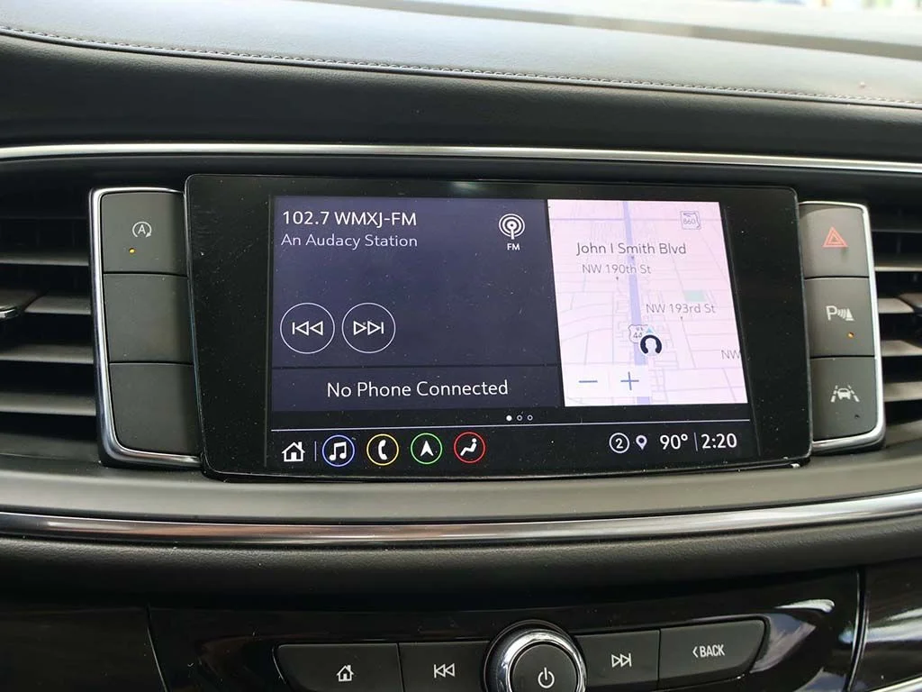 Used 2023 White Buick Premium Group image 58