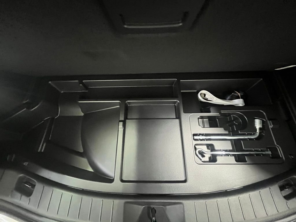 New 2025 Rhodium White Premium Mazda Premium Plus AWD image 28