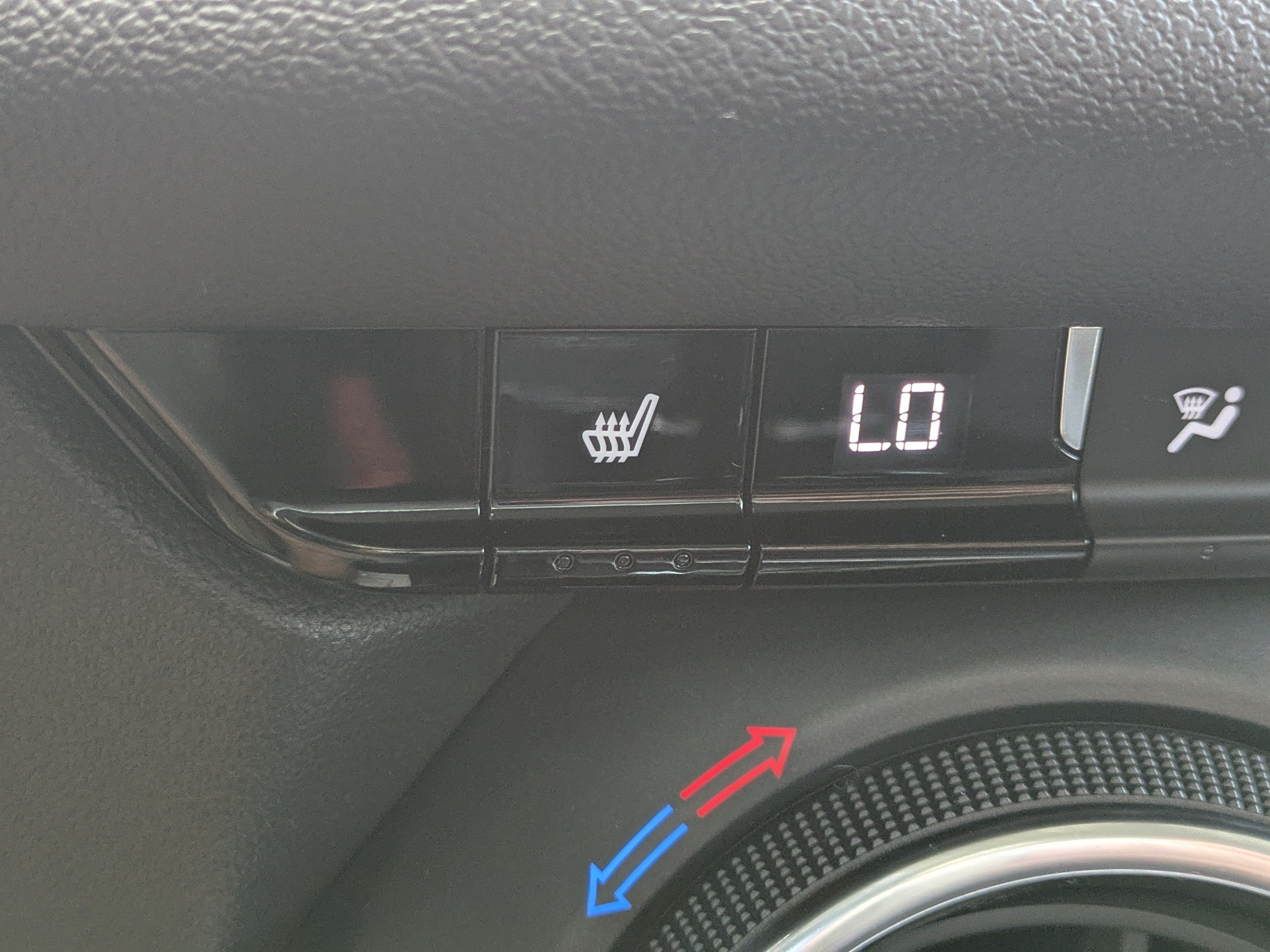 Used 2021 Pewter Metallic Chevrolet LT image 28