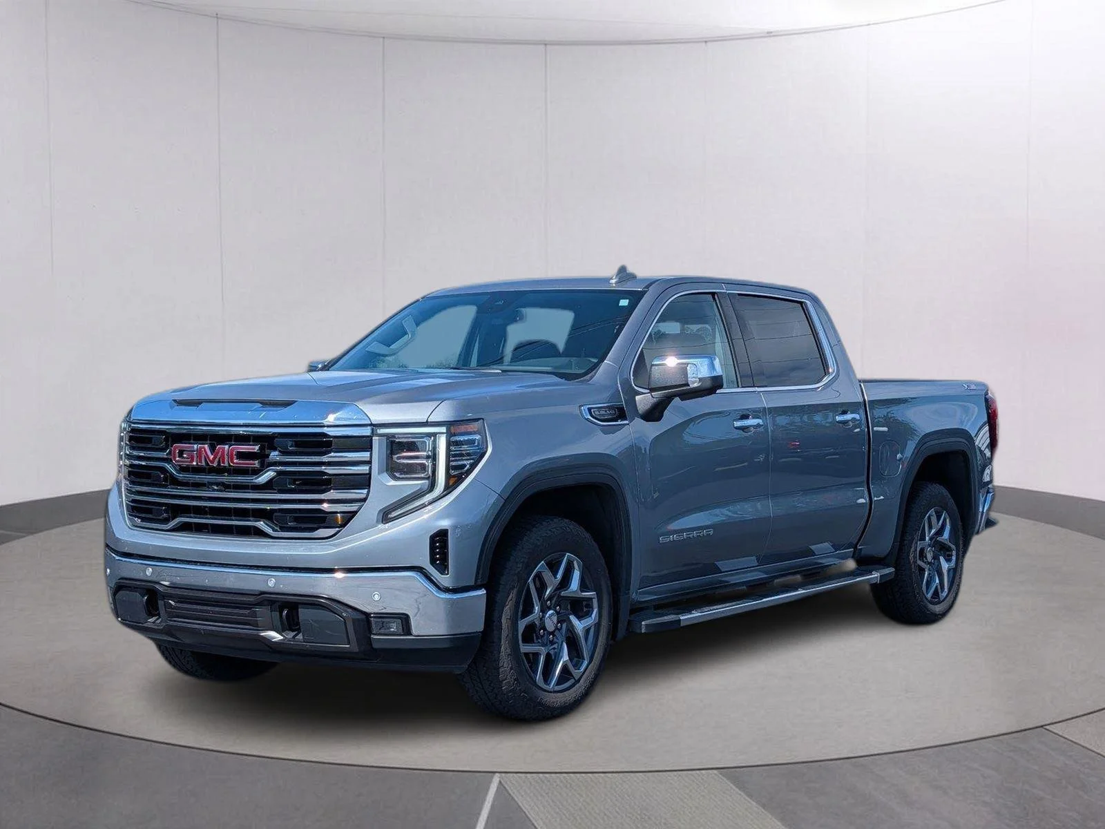 Used 2025 Sterling Metallic GMC SLT image 1