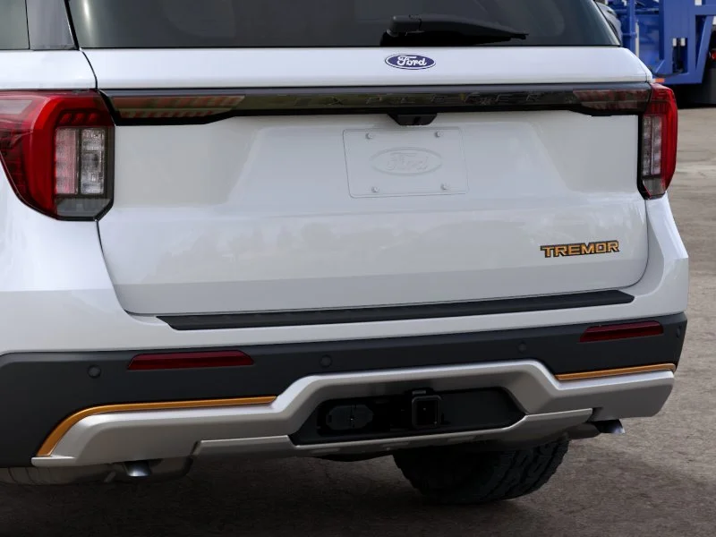 New 2027 Star White Metallic Tri-Coat Ford Tremor® image 23