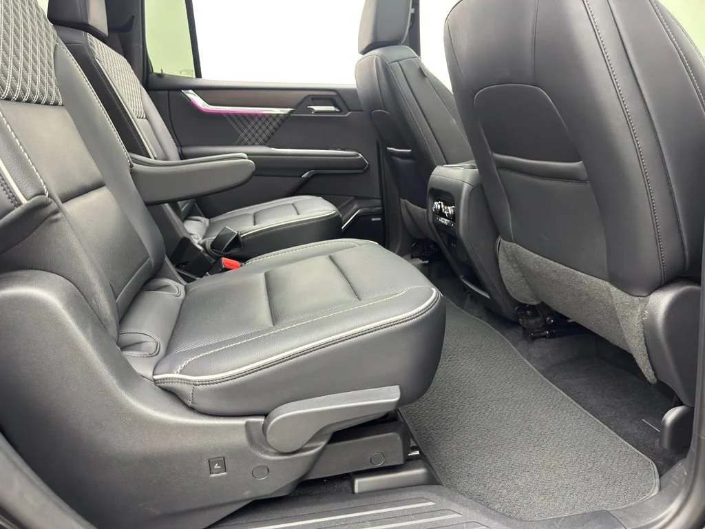 Used 2024 Ebony Twilight Metallic GMC Denali image 41
