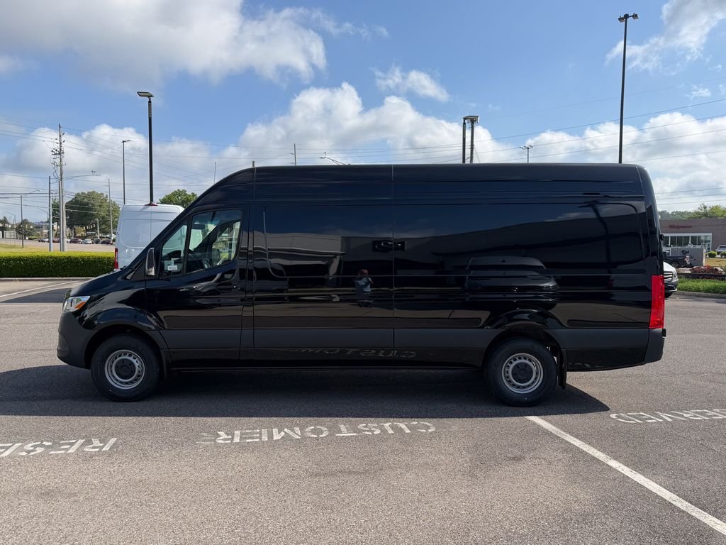 New 2026 Jet Black Mercedes-Benz Cargo 170 WB image 7