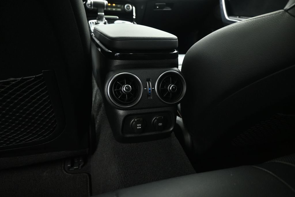 Used 2019 Black Kia Premium image 23