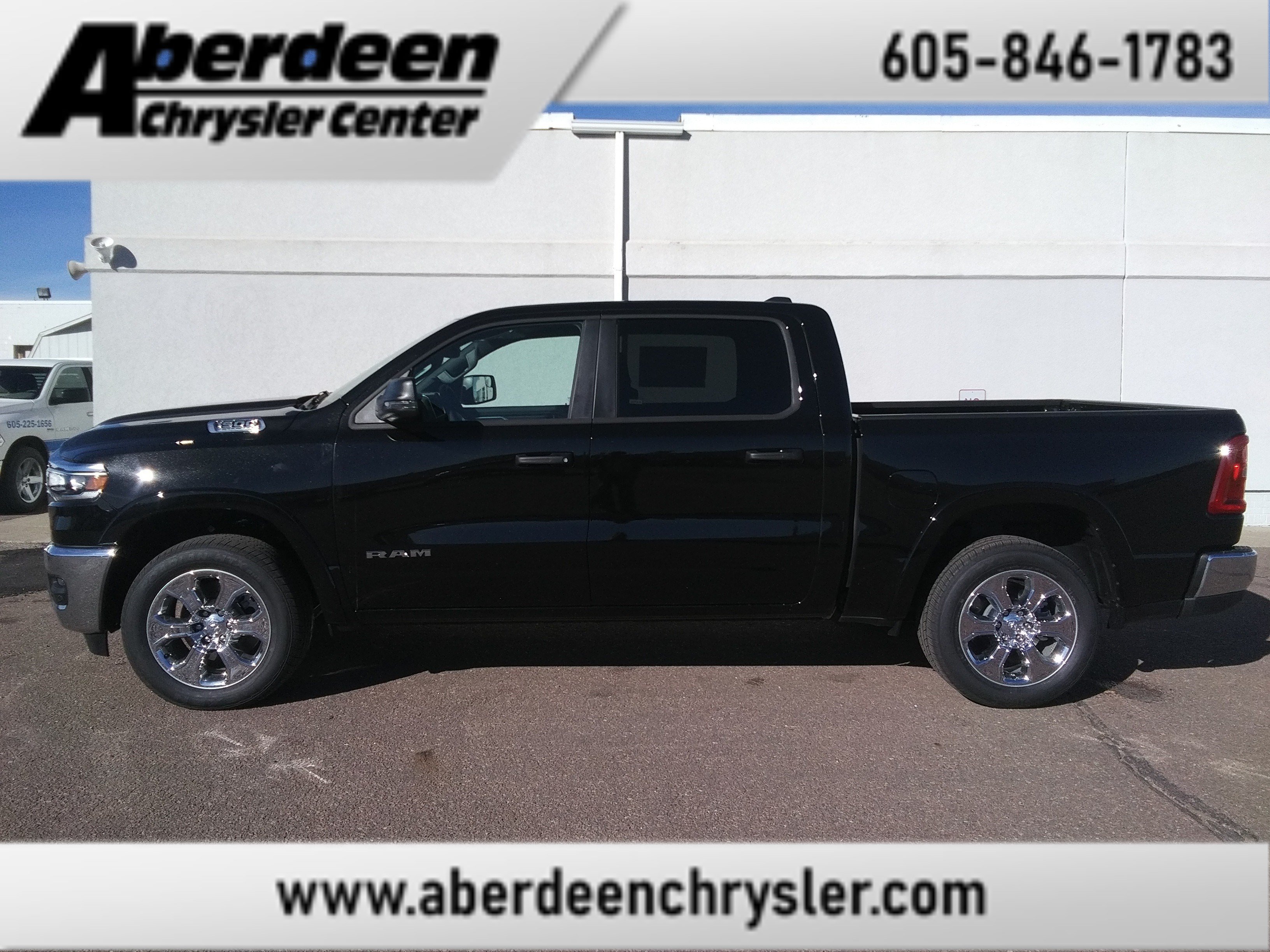 New 2026 Diamond Black Crystal Pearl-Coat Exterior Paint RAM Big Horn/Lone Star image 1