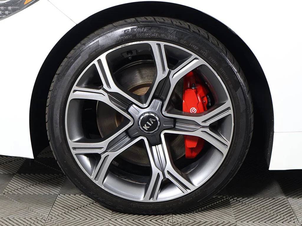 Used 2019 White Kia GT2 image 29