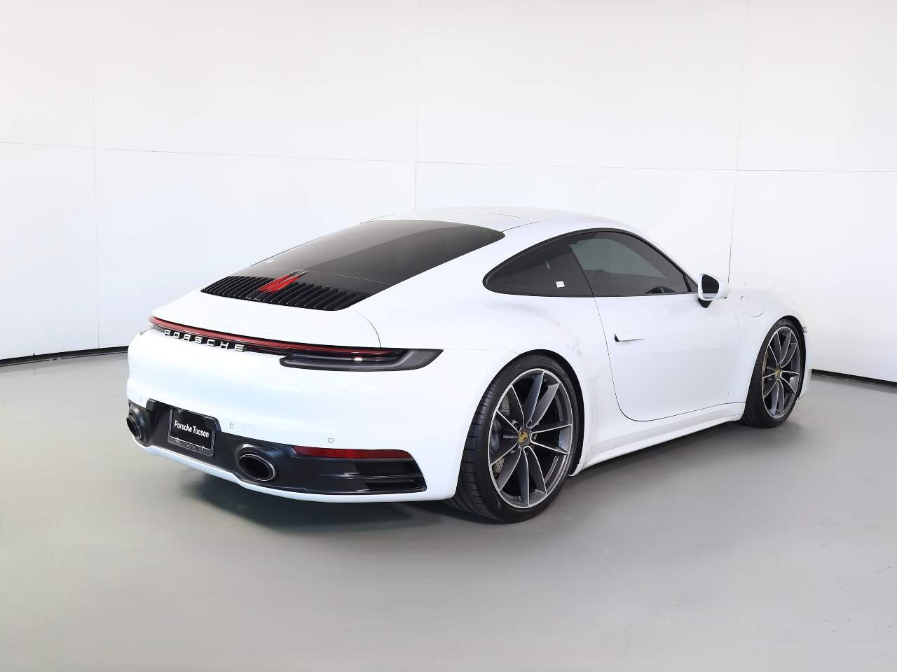 Used 2022 White Porsche Carrera image 7