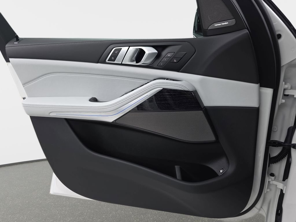 New 2026 Alpine White BMW xDrive50e image 26