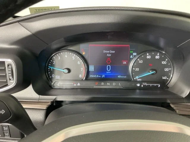 Certified Used 2023  Ford Limited image 16