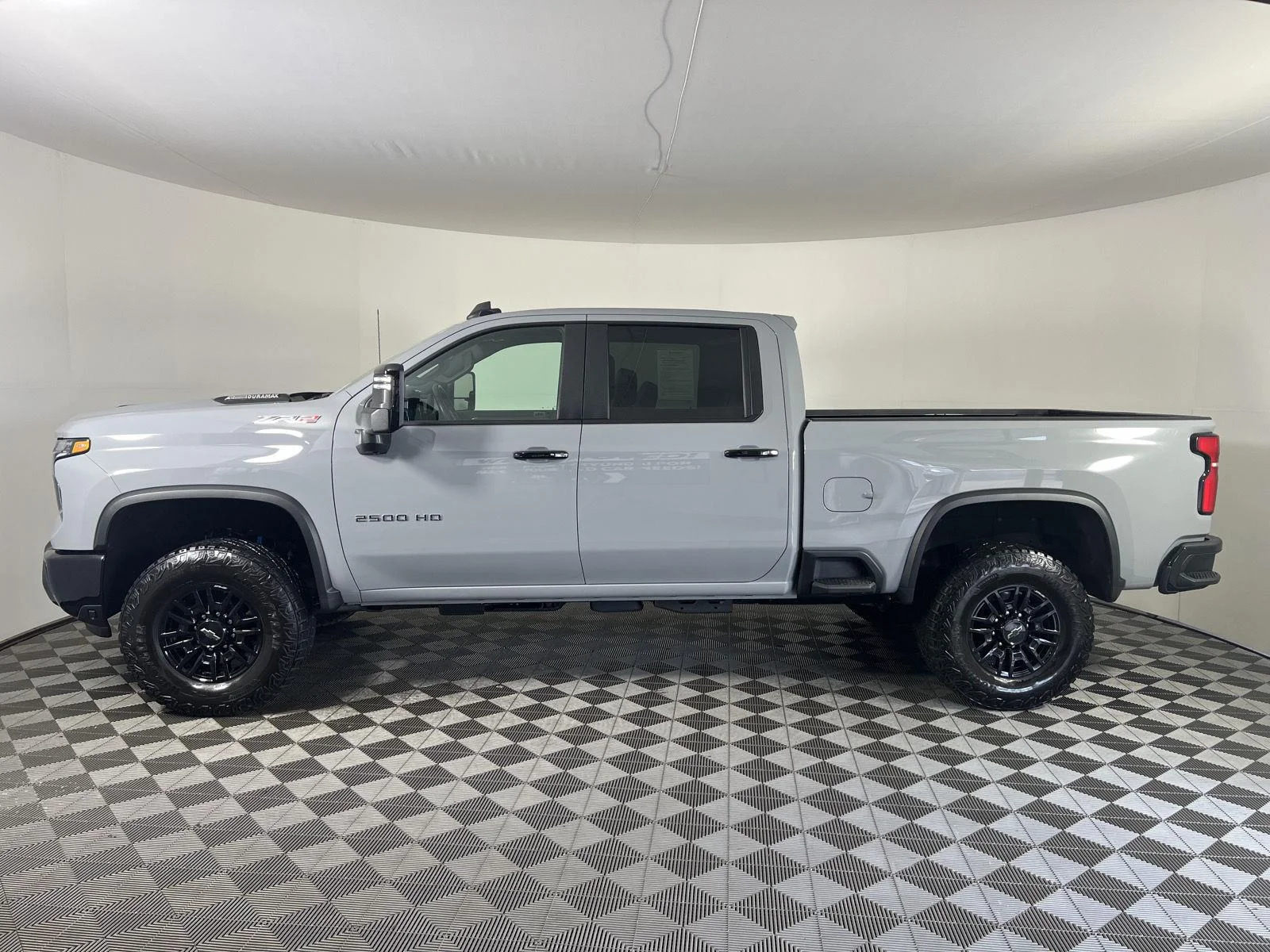 Used 2024 Slate Gray Metallic Chevrolet ZR2 image 30