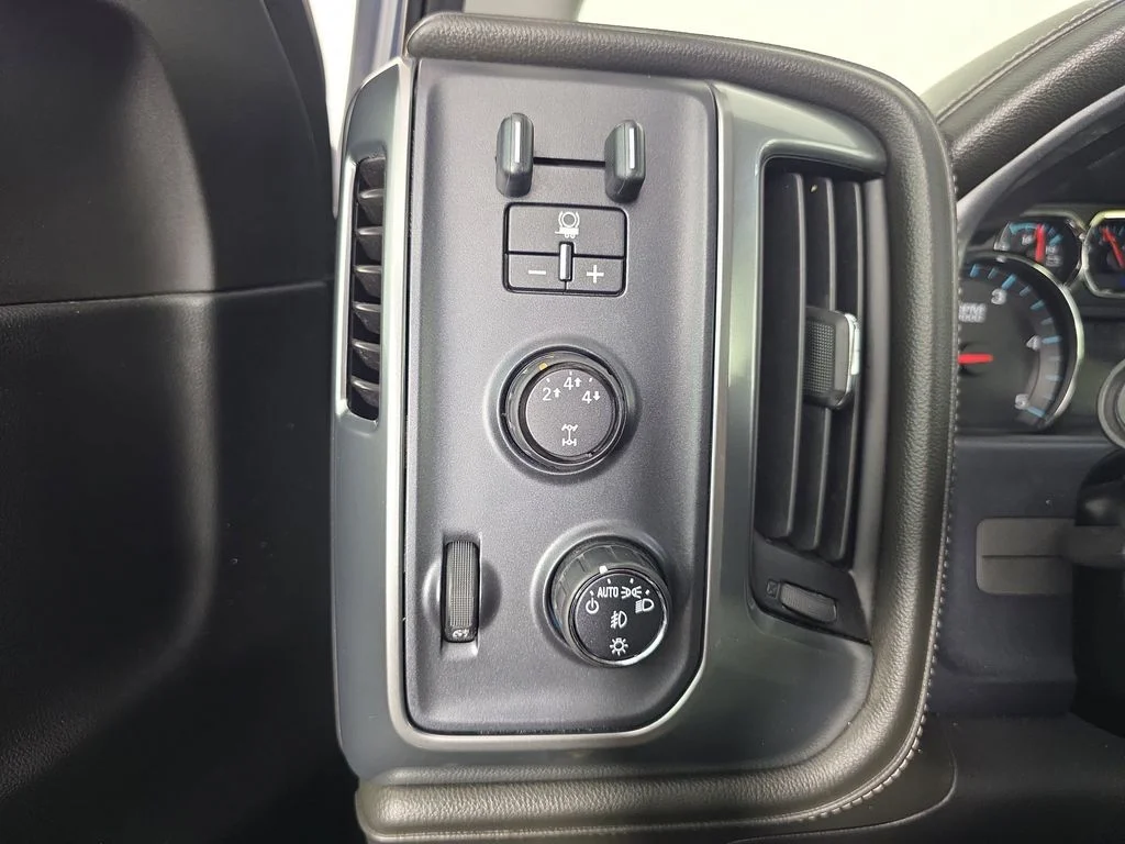 Used 2016 Gray Chevrolet LTZ image 19