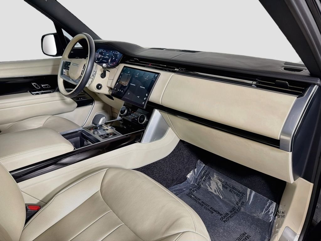 Certified Used 2023 Black Land Rover SE image 32