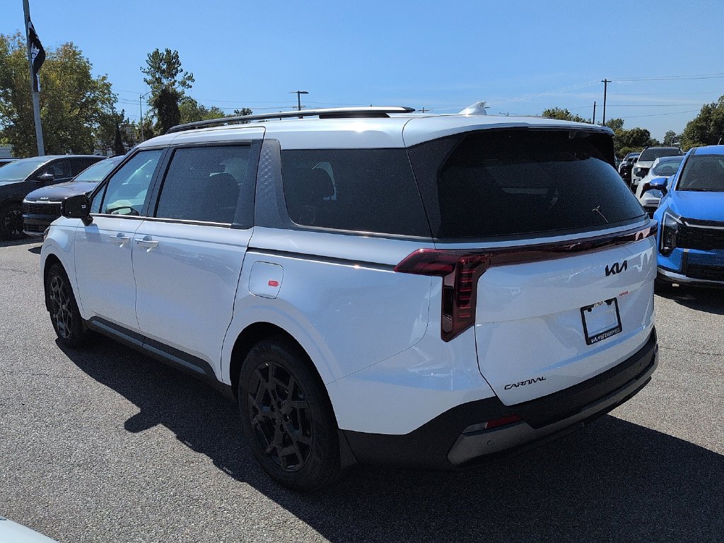 New 2027 Snow White Pearl Kia SX Prestige image 5