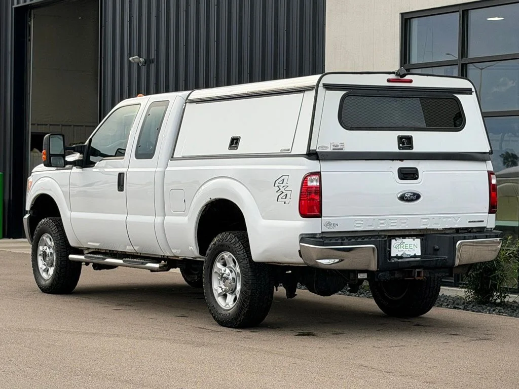 Used 2016 White Ford XL image 3