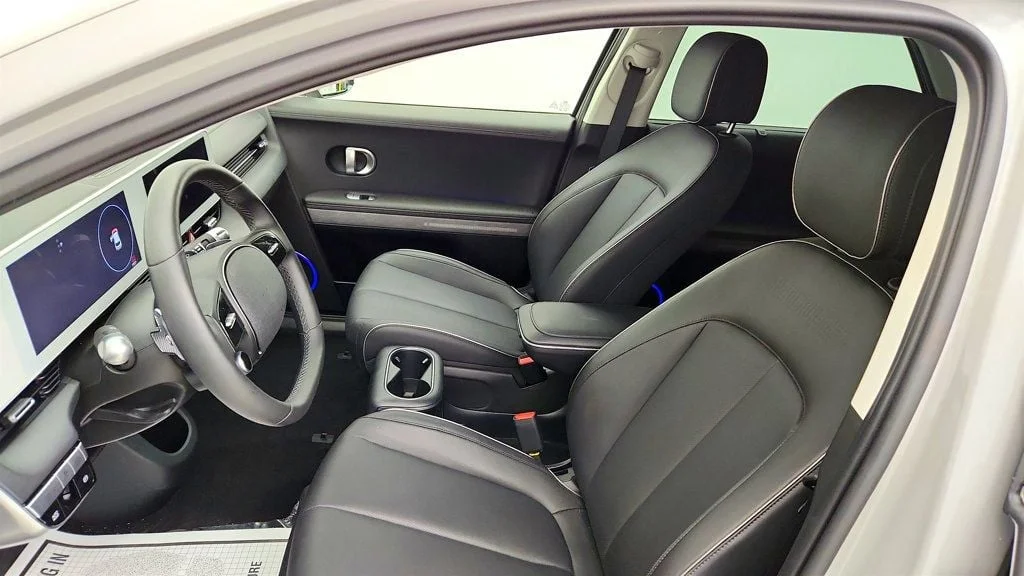Used 2024 Cyber Gray Hyundai Limited AWD image 20