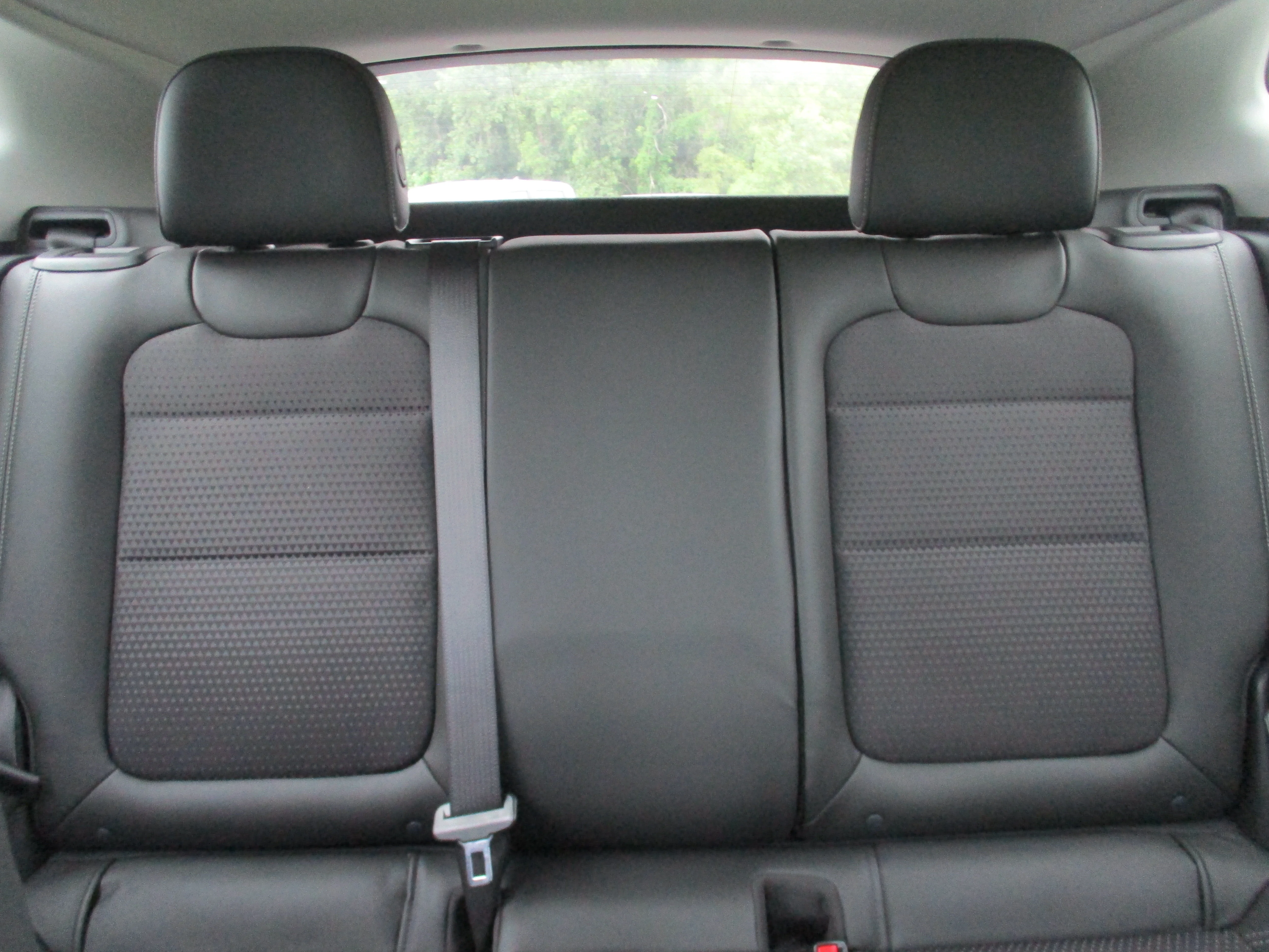 Used 2025 Sterling Gray Metallic Chevrolet LT FWD image 30