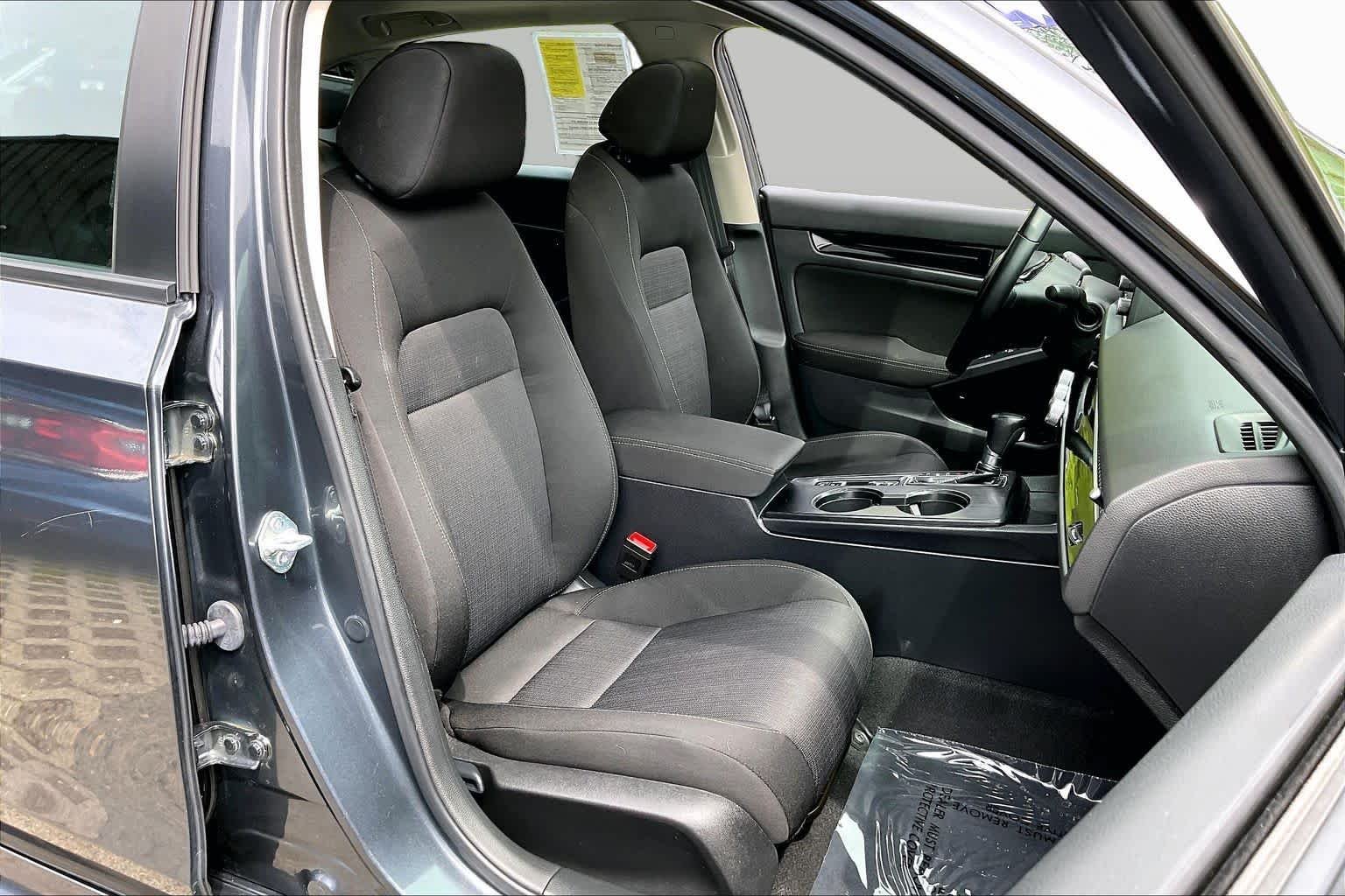 Used 2023 Meteorite Gray Metallic Honda EX image 9