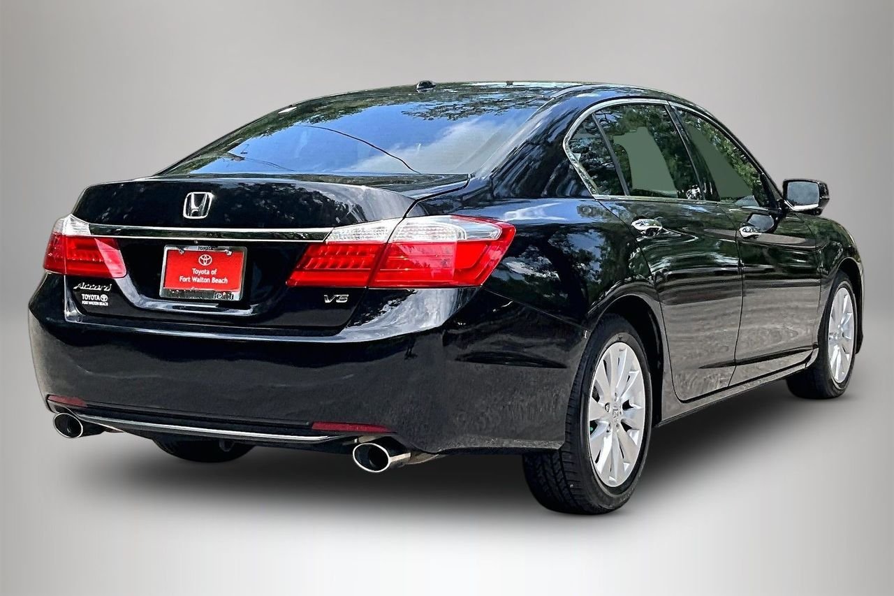Used 2014  Honda EX-L image 5