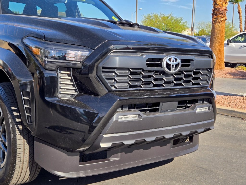 2024 Toyota Tacoma TRD Sport - Photo 8