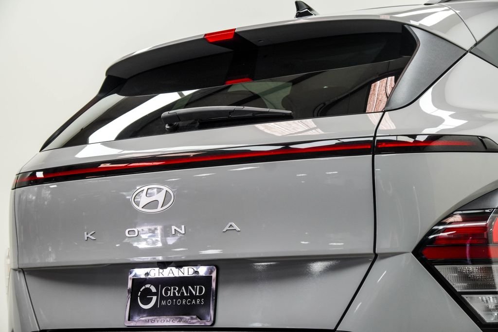 Used 2024 Gray Hyundai SEL image 13