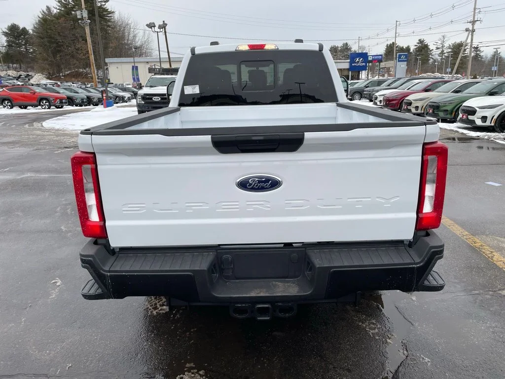 New 2026 OXFORD WHITE Ford XL image 3