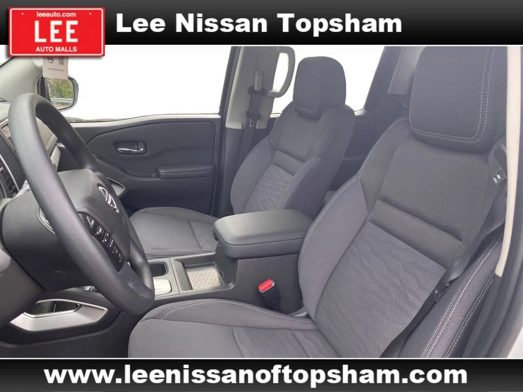 Certified Used 2023 Glacier White Nissan SV image 10