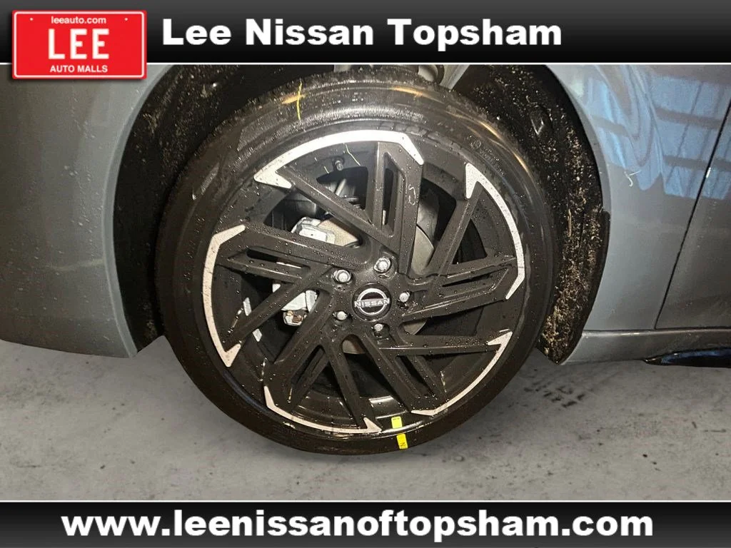 New 2026 Atlantic Gray Metallic/Super Black Nissan SR image 15