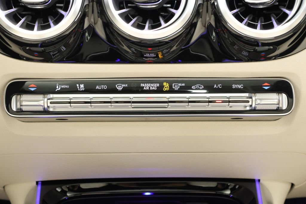 New 2026 Polar White Mercedes-Benz GLA 250 image 27