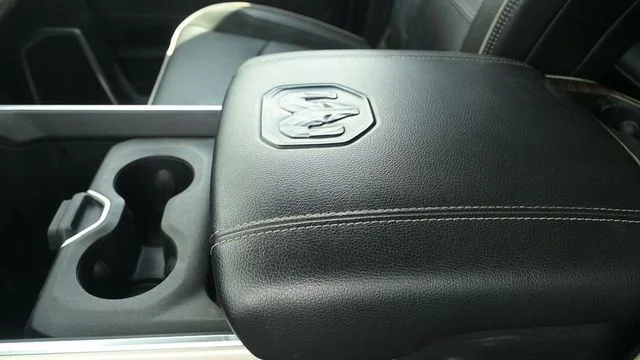 Certified Used 2019 Diamond Black Ram Laramie image 18