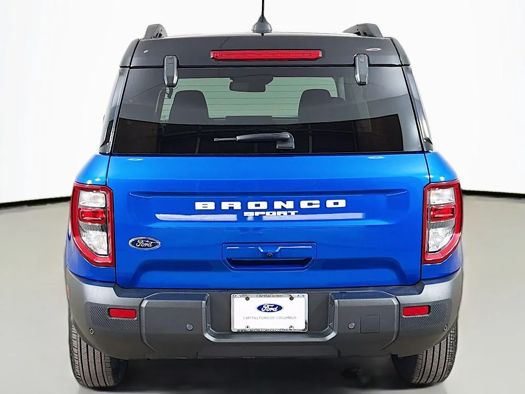 Used 2025 Velocity Blue Metallic Ford Outer Banks image 15