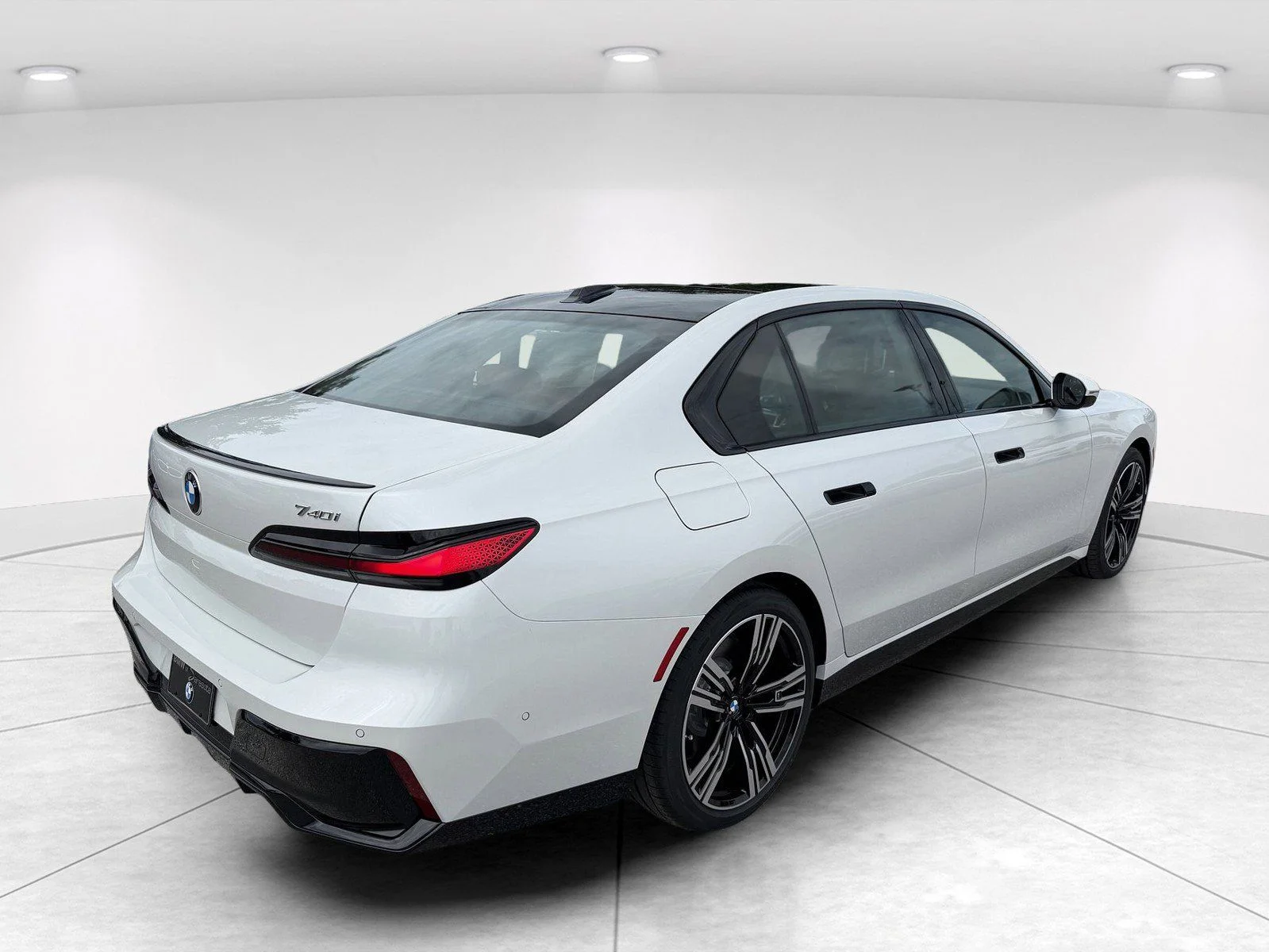 New 2026 Mineral White Metallic BMW 740i image 6