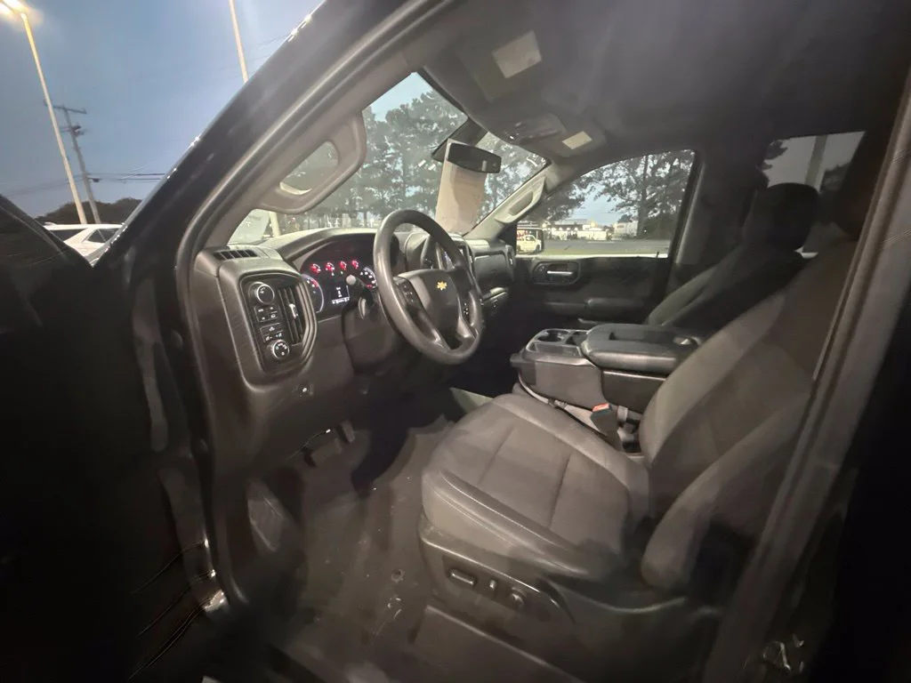 Used 2022 Black Chevrolet Custom image 12