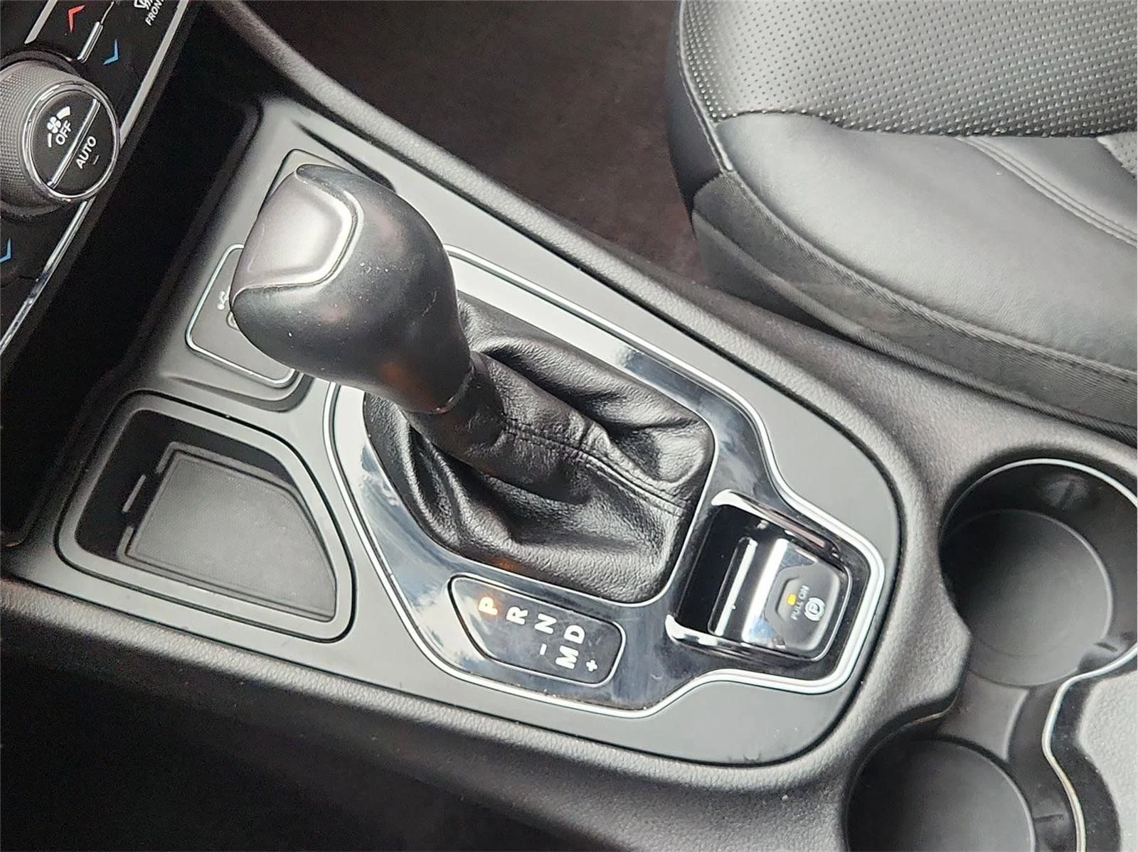 Used 2019 Red Jeep Limited image 15