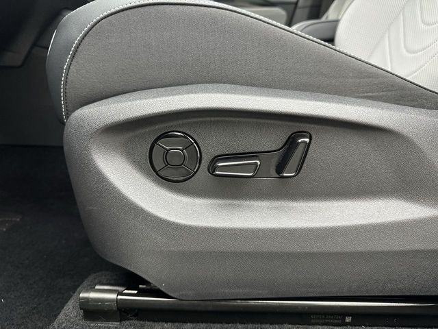 Certified Used 2026 Green Volkswagen SE R-Line Black image 12