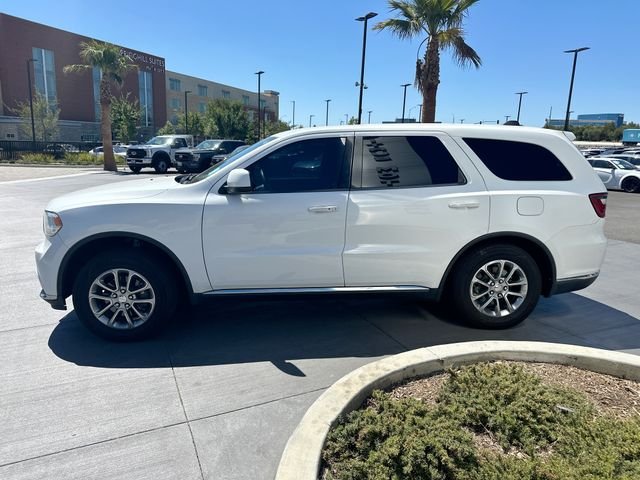 Used 2016 White Dodge SXT image 4