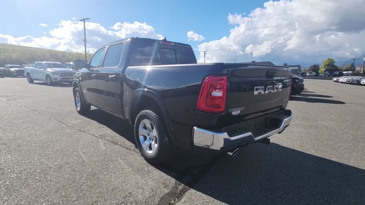 New 2027 Diamond Black Crystal Pearl-Coat Exterior Paint RAM Big Horn image 7