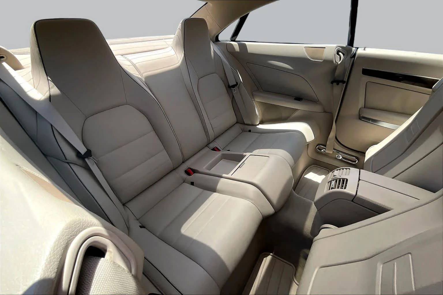 Used 2014 Polar White Mercedes-Benz E 350 image 19