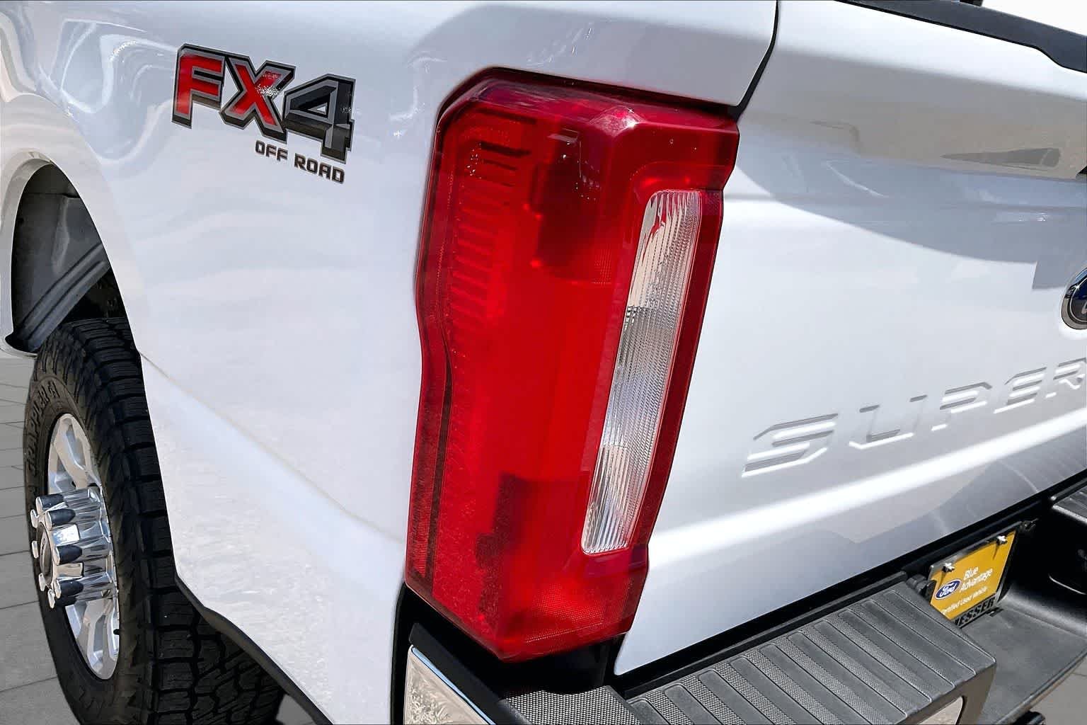Used 2024 Oxford White Ford XLT image 28