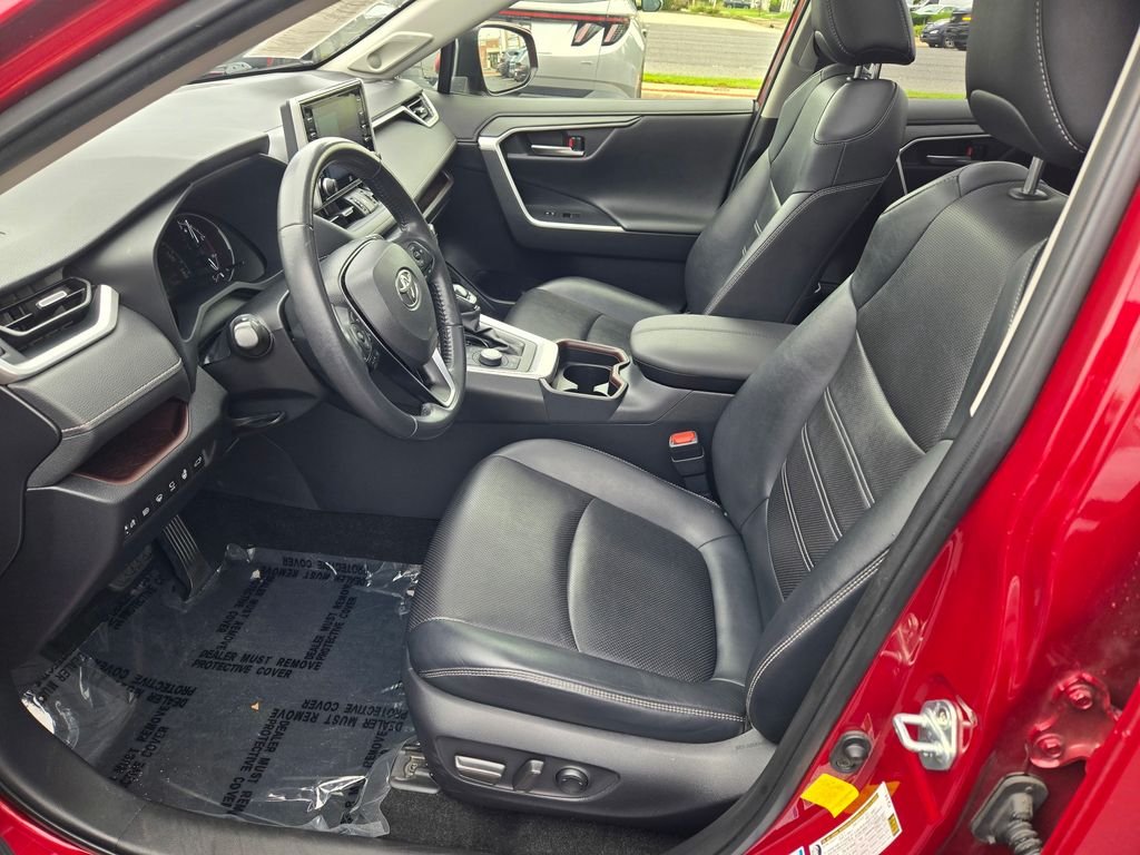 2020 Toyota RAV4 Limited - Photo 31
