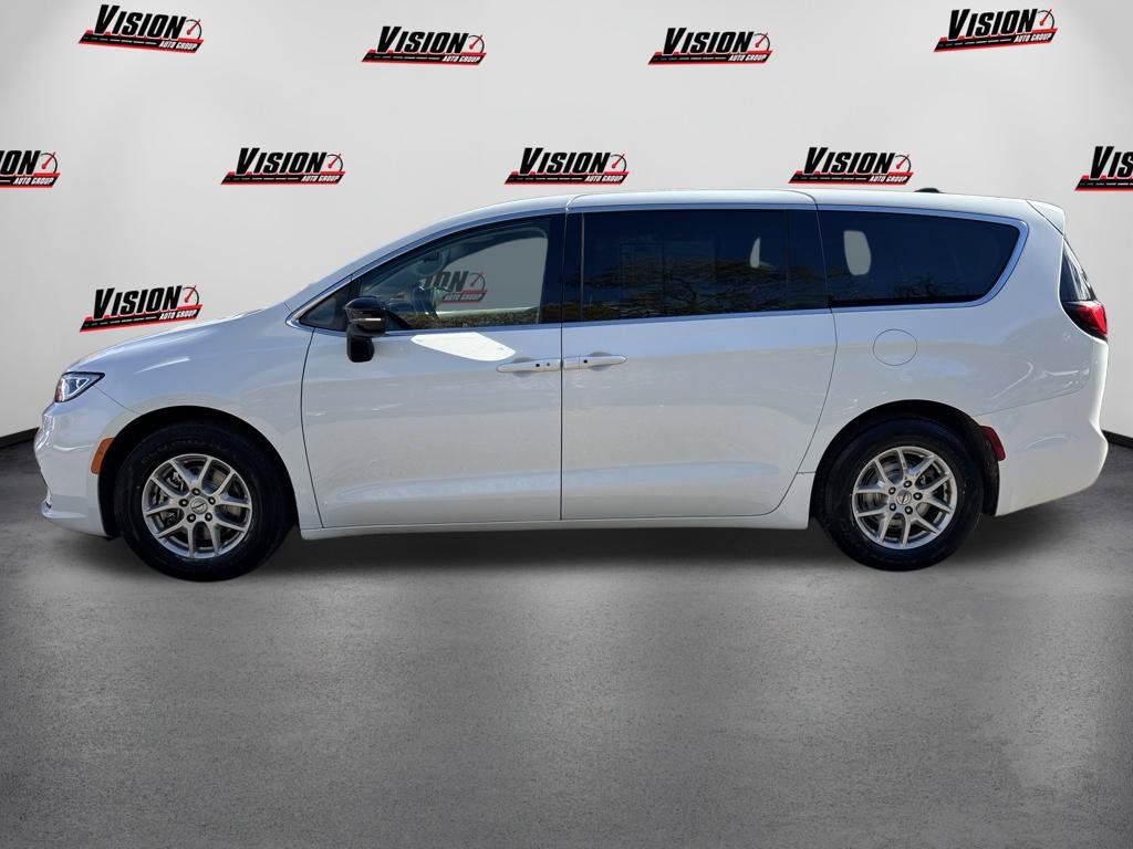 Used 2024 White Chrysler Touring L image 8