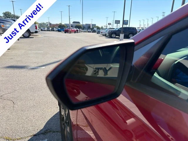 Used 2022 Red Hyundai Blue image 12