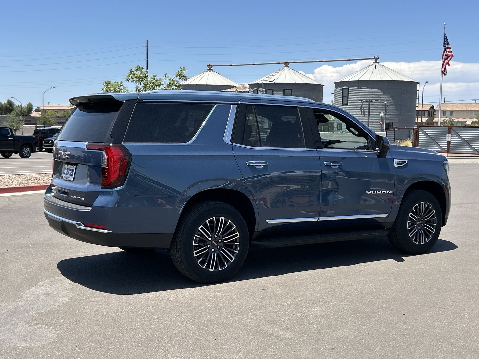 New 2026 Downpour Metallic GMC Elevation image 32