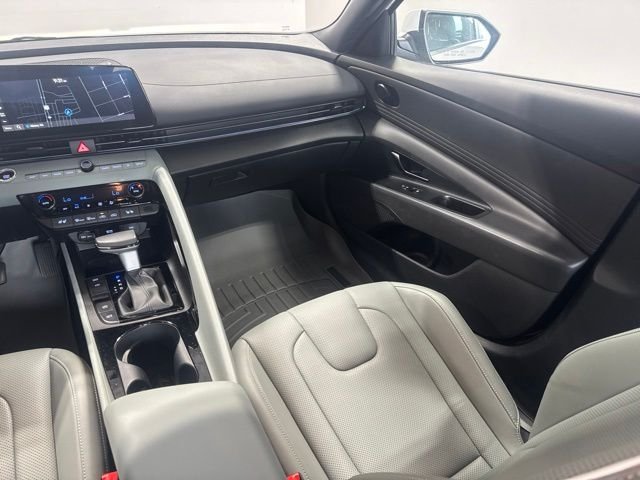 Used 2025 White Hyundai Limited image 24