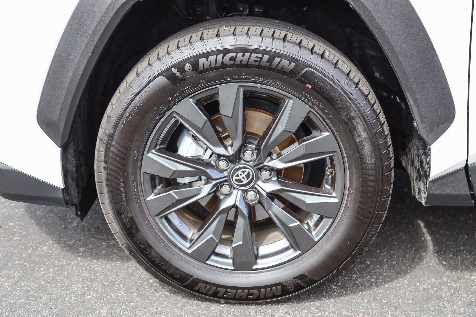 Certified Used 2026 Ice Toyota XLE Premium image 10